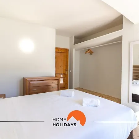 Hébergement de vacances #050 With Pool, Strip High Speed Wifi Albufeira