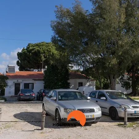 #050 With Pool, Strip High Speed Wifi Holiday home